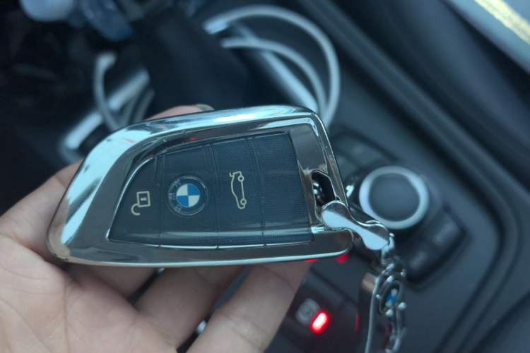 Used BMW 1 Series 2017 118i Fashion Model Vehicle Key