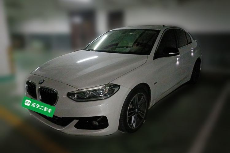 Used BMW 1 Series 2017 118i Sport Edition Guazi used car, China used car export, Used car for sale, Used BMW cars, Cheapest cars for sale