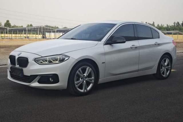 Ojetý BMW 1 Series 2017 118i Design Package Model