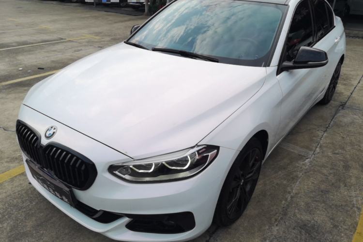 Used BMW 1 Series 2017 120i Design Package Model Guazi used car, China used car export, Used car for sale, Used cars, Cheapest cars for sale