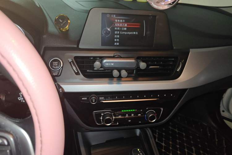 Used BMW 1 Series 2017 118i Fashion Model Audio And AC Panel
