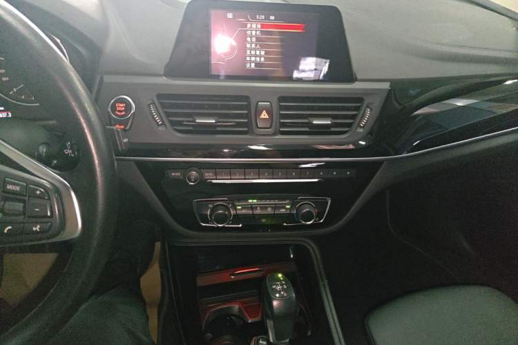 Used BMW 1 Series 2017 118i Sport Edition Audio And AC Panel