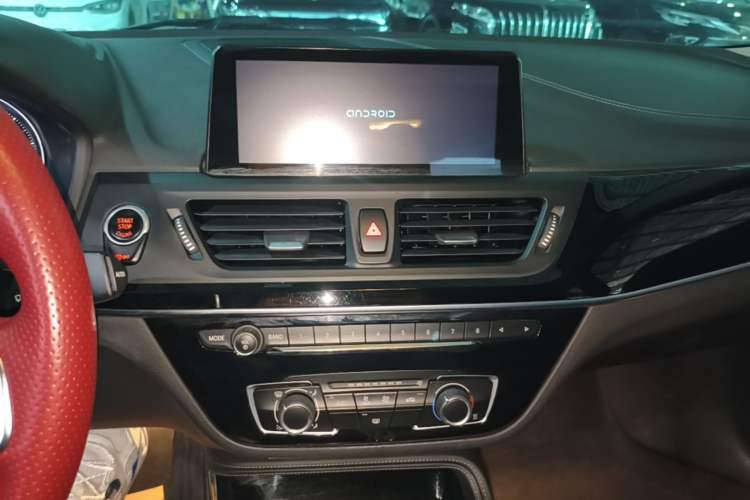 Used BMW 1 Series 2017 118i Sport Edition Audio And AC Panel