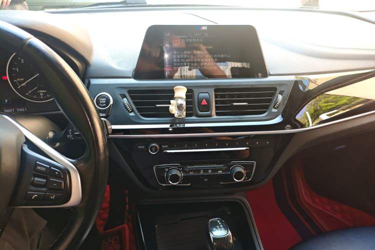 Used BMW 1 Series 2017 118i Sport Edition Audio And AC Panel