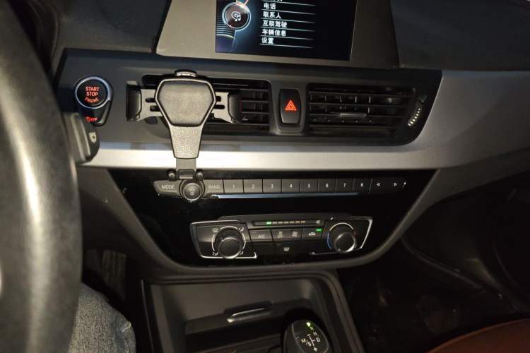 Used BMW 1 Series 2017 118i Fashion Model Audio And AC Panel