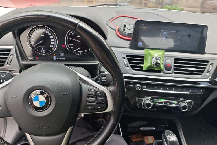Used BMW 1 Series 2017 118i Sport Edition Audio And AC Panel