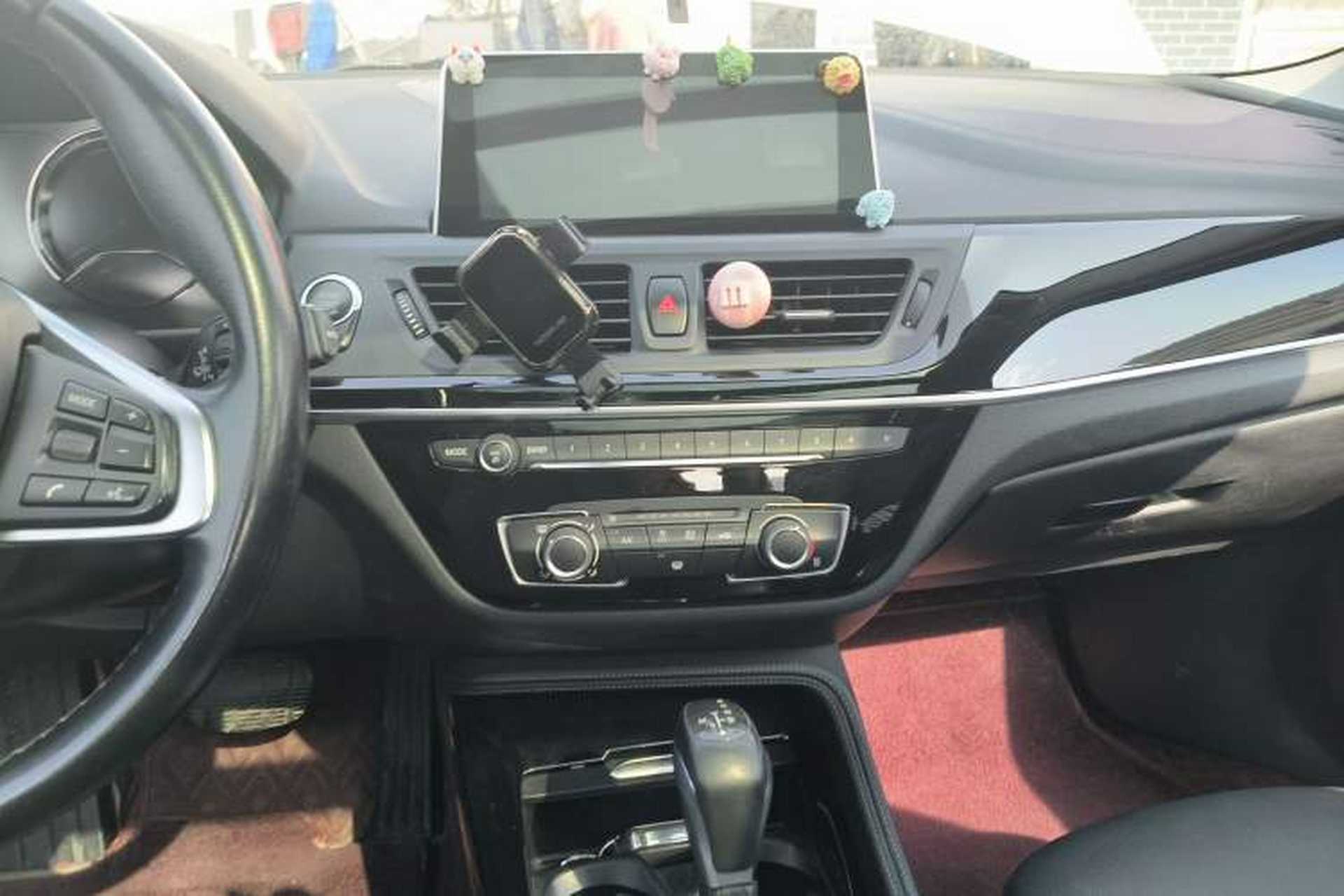 Used BMW 1 Series 2017 118i Sport Edition Audio And AC Panel