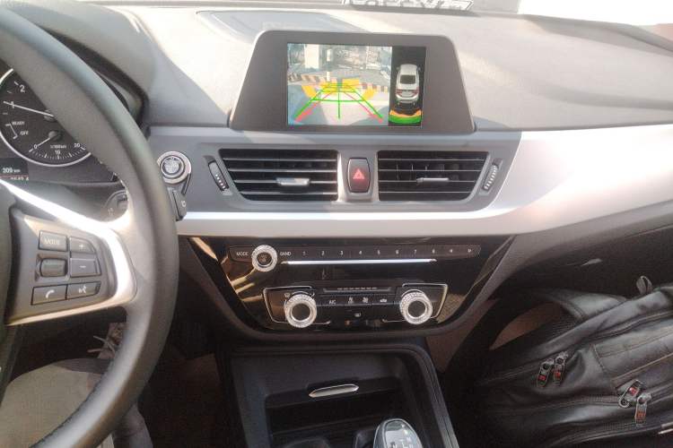 Used BMW 1 Series 2017 118i Fashion Model Audio And AC Panel