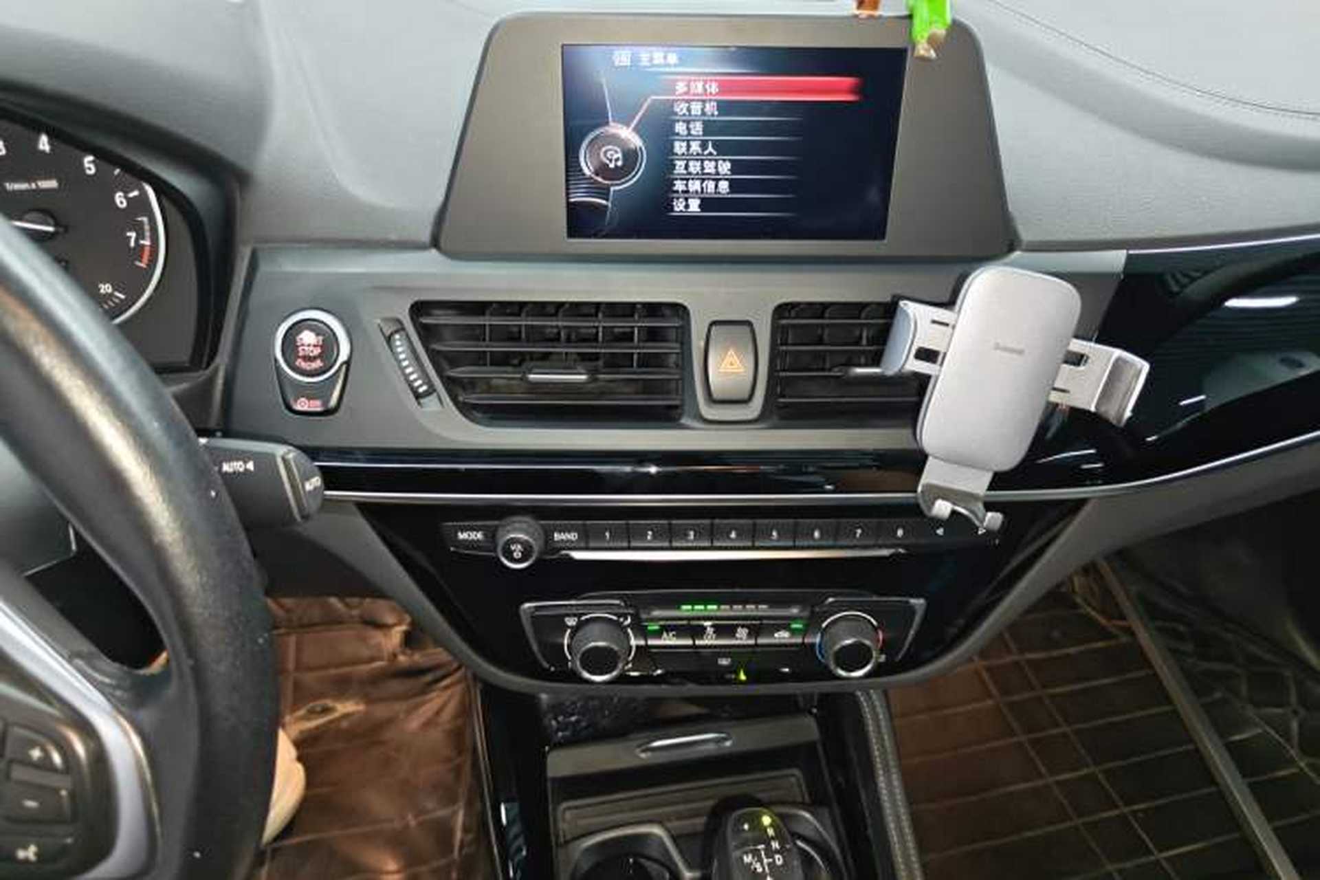 Used BMW 1 Series 2017 118i Sport Edition Audio And AC Panel