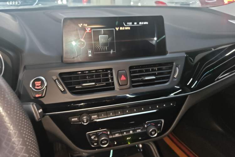 Used BMW 1 Series 2017 118i Design Package Model Audio And AC Panel
