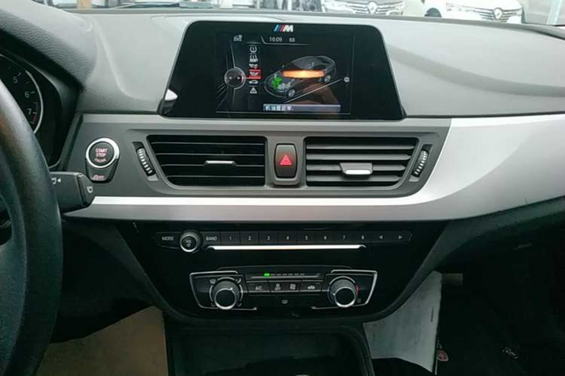Used BMW 1 Series 2017 118i Fashion Model Audio And AC Panel