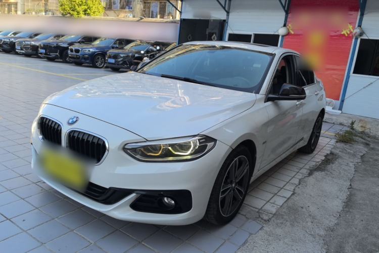 Used BMW 1 Series 2017 118i Sport Edition Guazi used car, China used car export, Used car for sale, Used BMW cars, Cheapest cars for sale