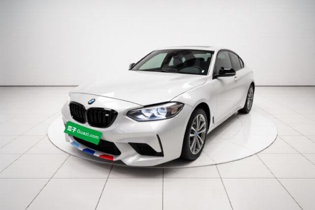 Ojetý BMW 1 Series 2017 118i Fashion Model