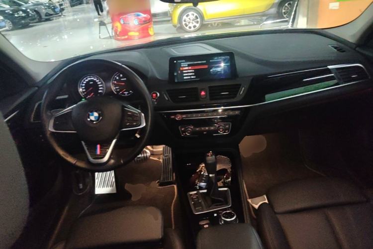 Used BMW 1 Series 2017 118i Design Package Model Center Console