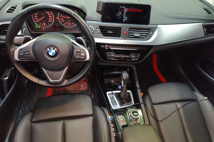 Used BMW 1 Series 2017 120i Design Package Model Center Console