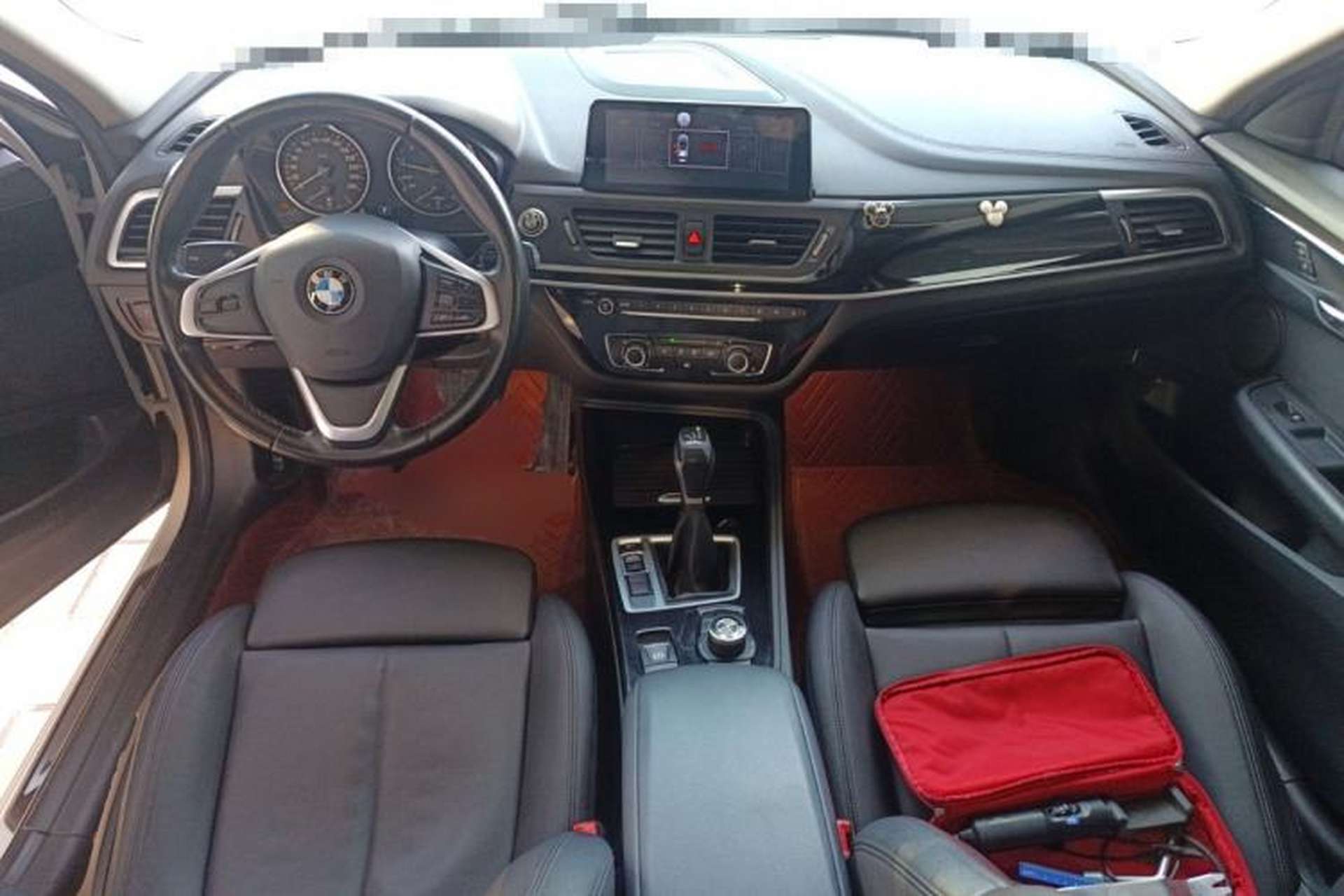 Used BMW 1 Series 2017 118i Sport Edition Center Console