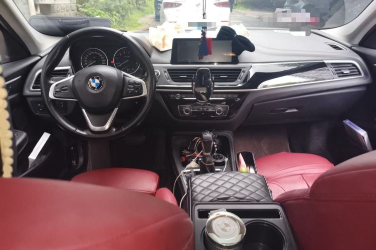 Used BMW 1 Series 2017 118i Sport Edition Center Console