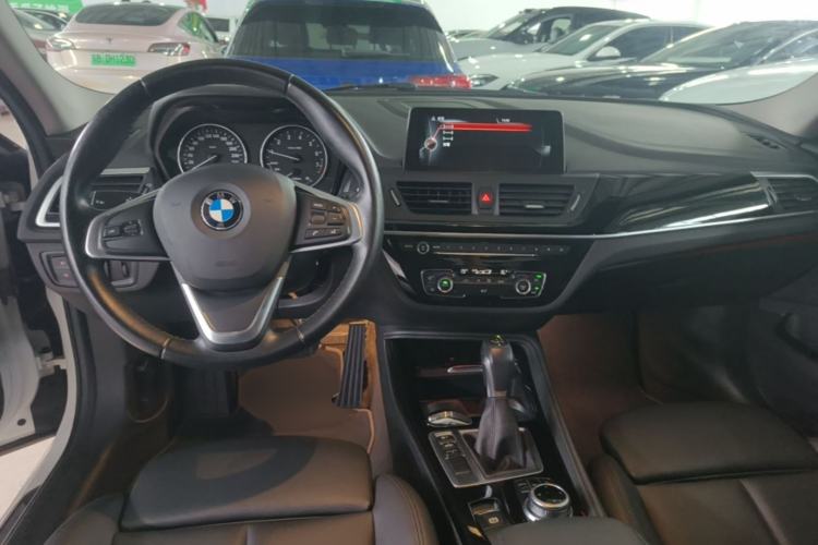 Used BMW 1 Series 2017 118i Design Package Model Center Console