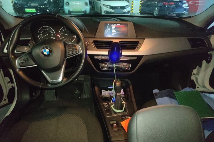 Used BMW 1 Series 2017 118i Fashion Model Center Console