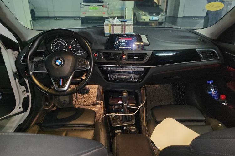 Used BMW 1 Series 2017 118i Sport Edition Center Console