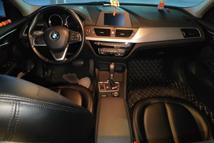 Used BMW 1 Series 2017 118i Fashion Model Center Console