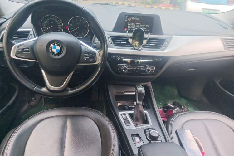Used BMW 1 Series 2017 118i Fashion Model Center Console