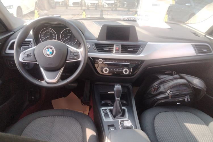 Used BMW 1 Series 2017 118i Fashion Model Center Console