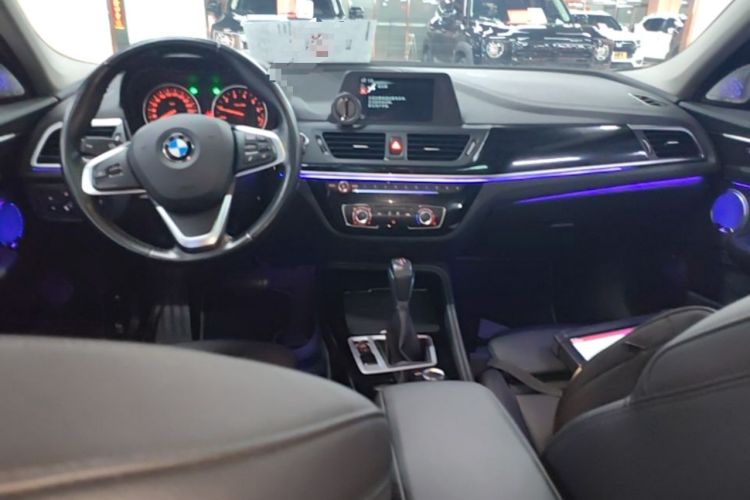 Used BMW 1 Series 2017 118i Sport Edition Center Console