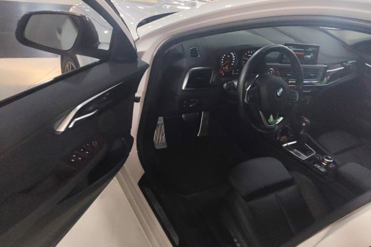 Used BMW 1 Series 2017 118i Design Package Model Driver Seat