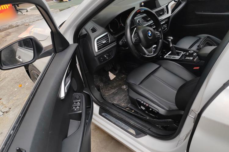 Used BMW 1 Series 2017 118i Sport Edition Driver Seat