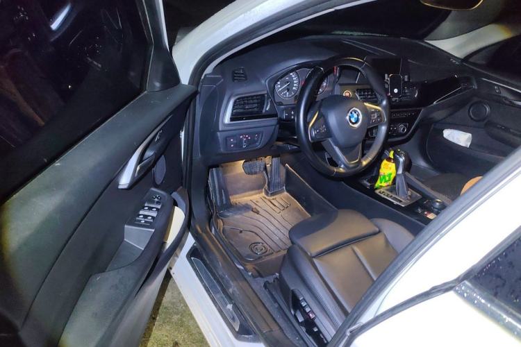 Used BMW 1 Series 2017 118i Sport Edition Driver Seat