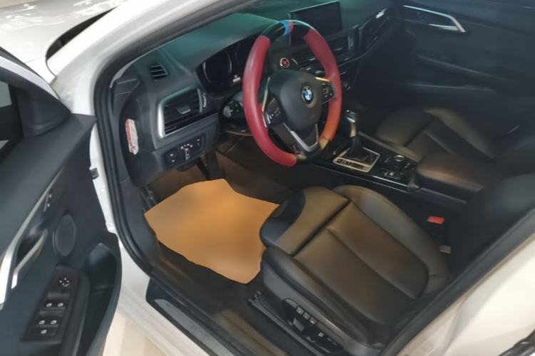 Used BMW 1 Series 2017 118i Sport Edition Driver Seat