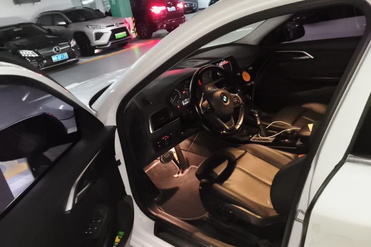 Used BMW 1 Series 2017 118i Sport Edition Driver Seat