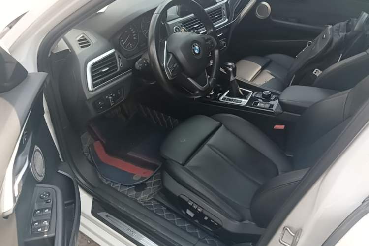 Used BMW 1 Series 2017 118i Sport Edition Driver Seat