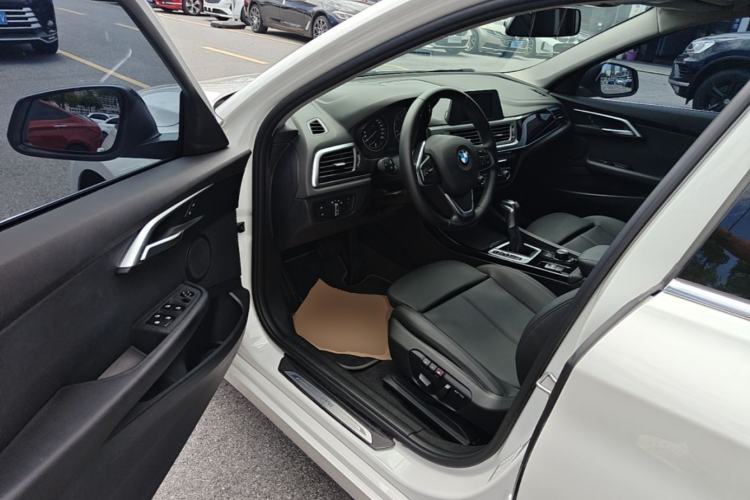 Used BMW 1 Series 2017 118i Sport Edition Driver Seat