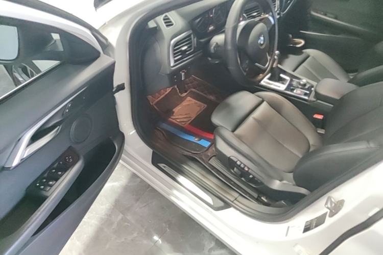 Used BMW 1 Series 2017 118i Sport Edition Driver Seat