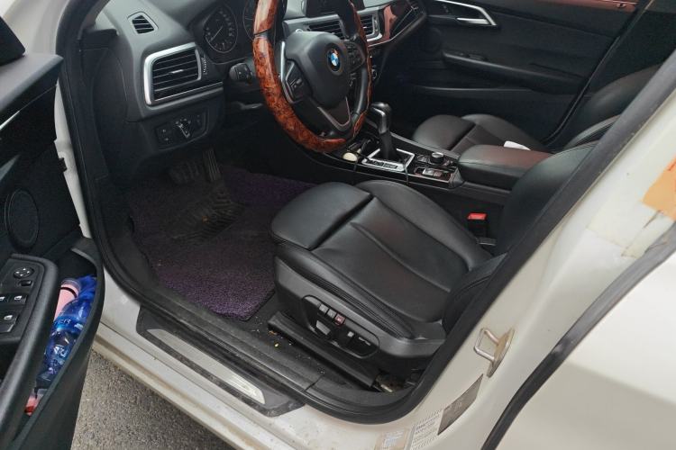 Used BMW 1 Series 2017 118i Sport Edition Driver Seat