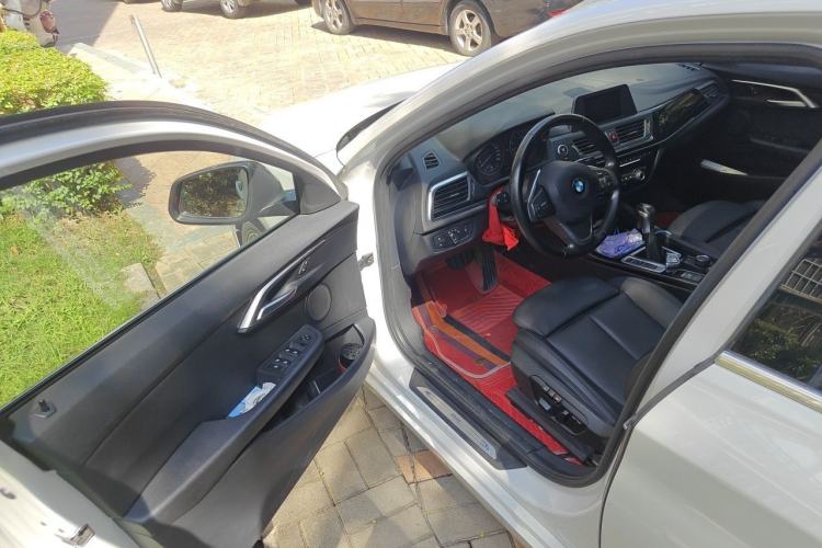 Used BMW 1 Series 2017 118i Sport Edition Driver Seat