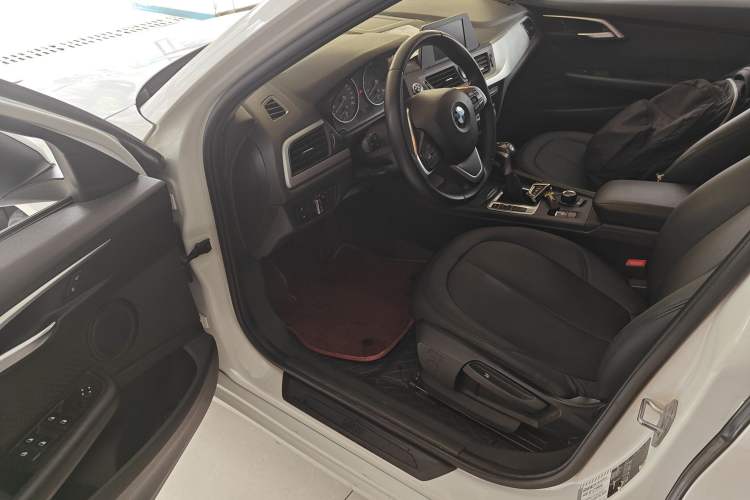 Used BMW 1 Series 2017 118i Fashion Model Driver Seat