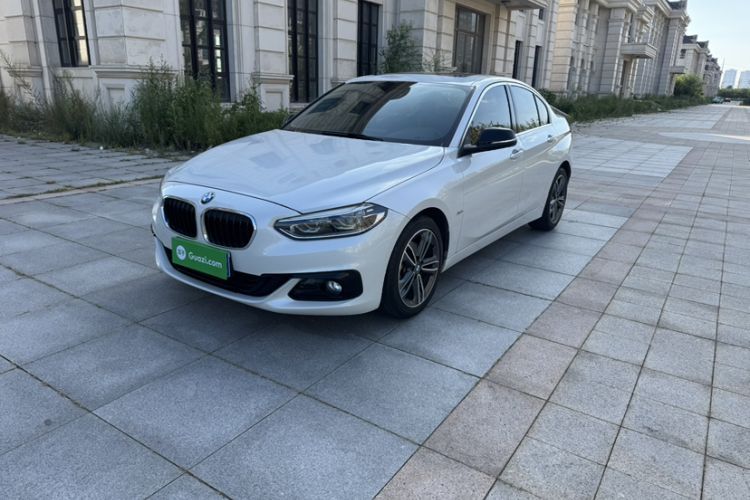 BMW 1 Series 2017 118i Sport Edition d’occasion Guazi used car, China used car export, Used car for sale, Used  cars, Cheapest cars for sale