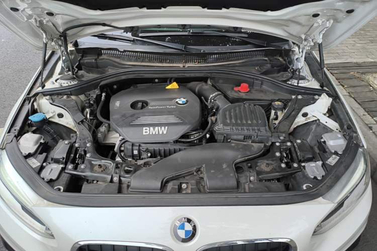 Used BMW 1 Series 2017 118i Sport Edition Engine Bay