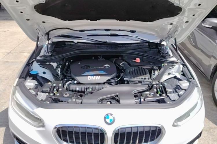 Used BMW 1 Series 2017 120i Design Package Model Engine Bay