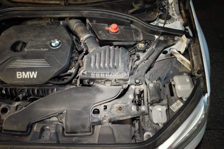Used BMW 1 Series 2017 120i Design Package Model Engine Bay Left