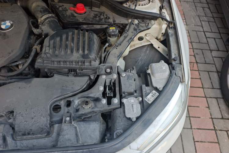 Used BMW 1 Series 2017 118i Sport Edition Engine Bay Left