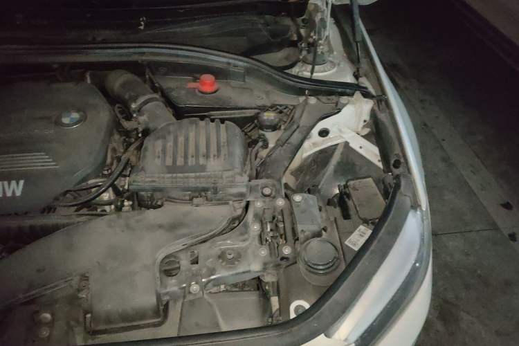 Used BMW 1 Series 2017 118i Fashion Model Engine Bay Left