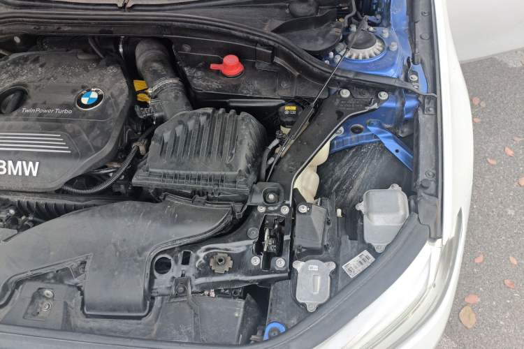 Used BMW 1 Series 2017 118i Sport Edition Engine Bay Left