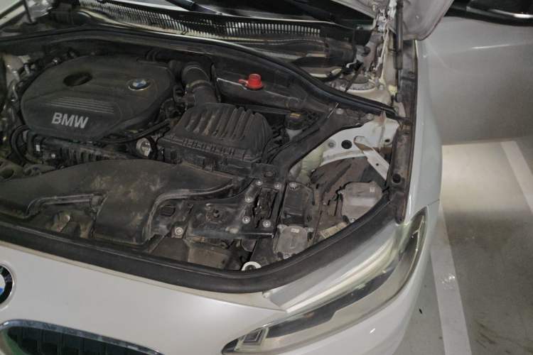 Used BMW 1 Series 2017 118i Sport Edition Engine Bay Left