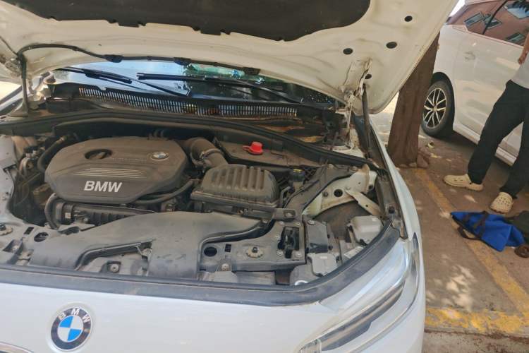 Used BMW 1 Series 2017 118i Sport Edition Engine Bay Left