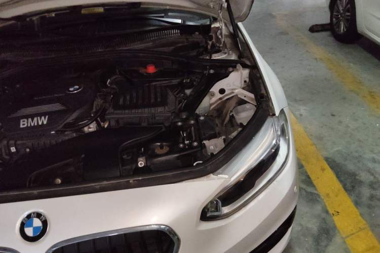 Used BMW 1 Series 2017 118i Sport Edition Engine Bay Left
