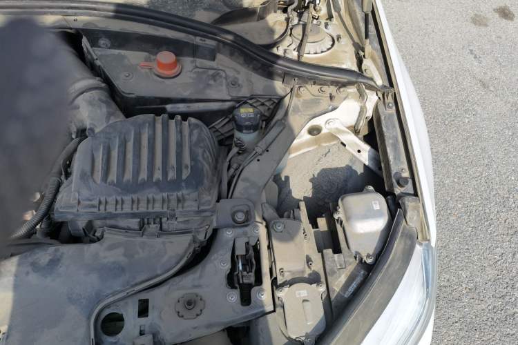 Used BMW 1 Series 2017 118i Sport Edition Engine Bay Left